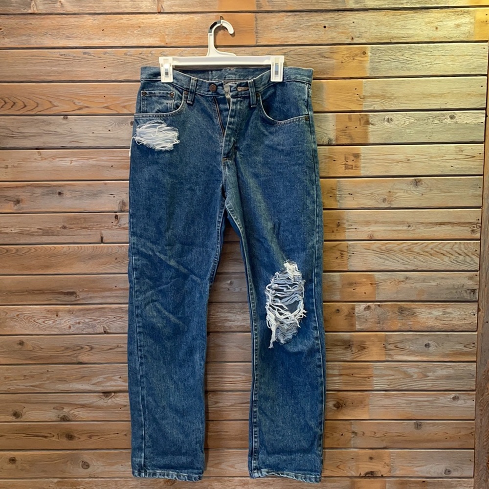 Wrangler Distressed Jeans - Picture 3 of 4